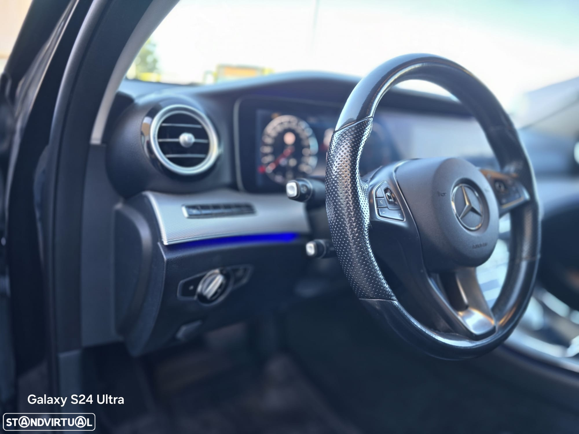 Mercedes-Benz E 220 d 4Matic 9G-TRONIC Exclusive - 8
