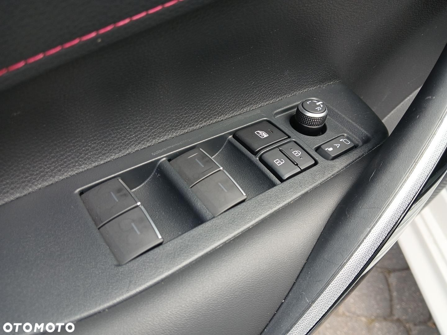 Toyota Corolla 1.8 Hybrid GPF Executive - 21