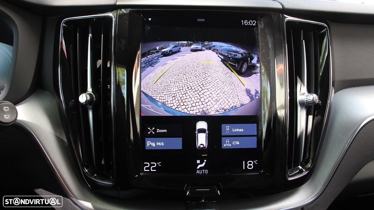 Volvo XC 60 2.0 T6 PHEV Inscription AWD - 29