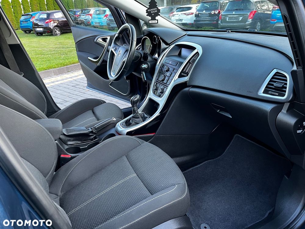 Opel Astra 1.4 Turbo Design Edition - 21