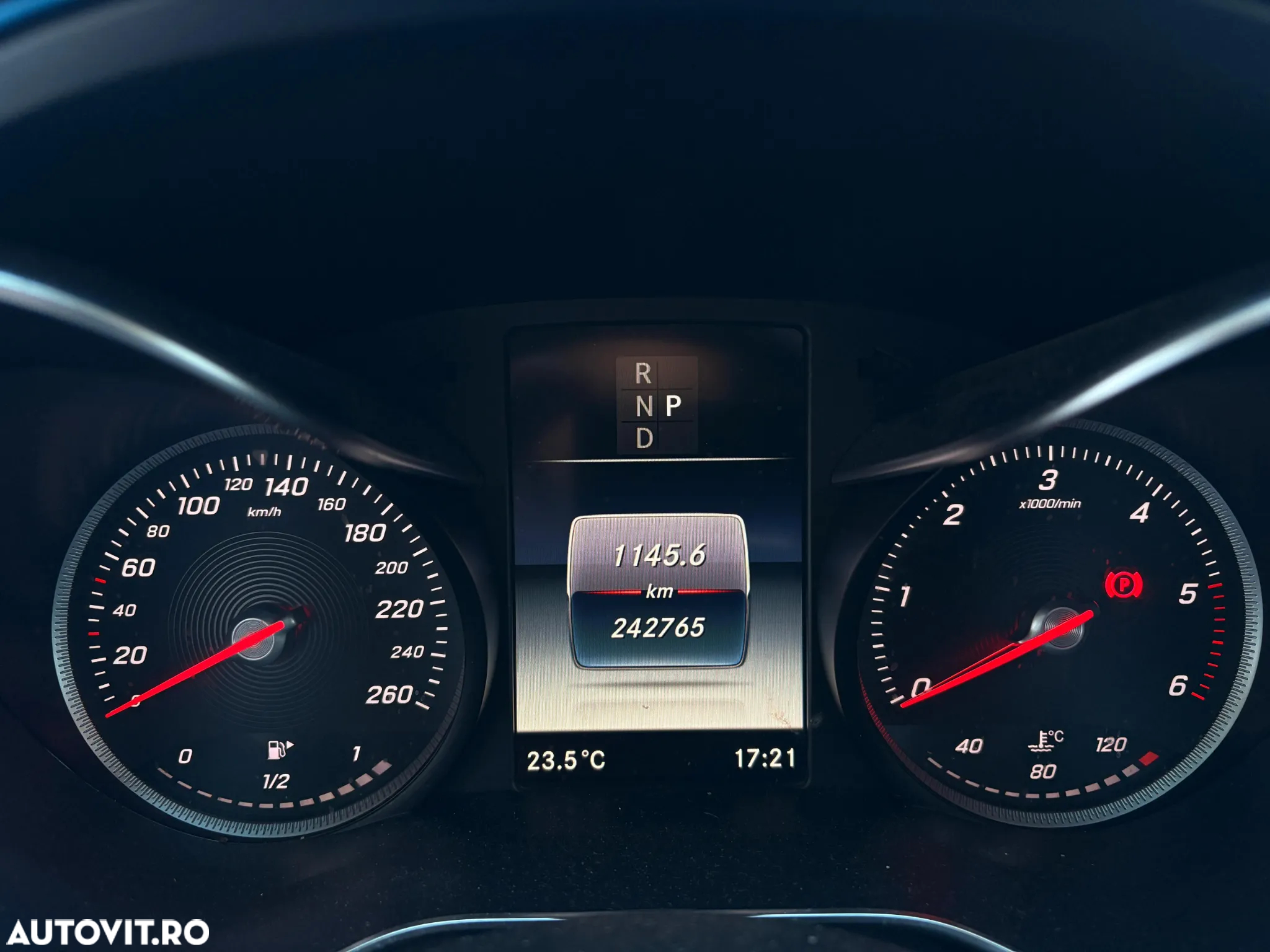 Mercedes-Benz C - 8