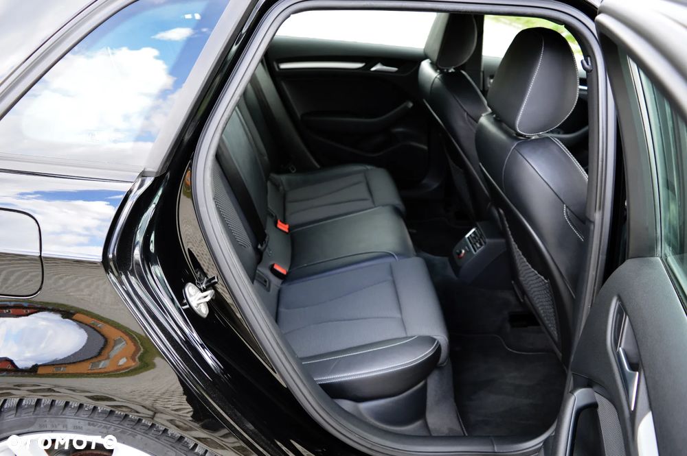 Audi A3 Sportback - 33