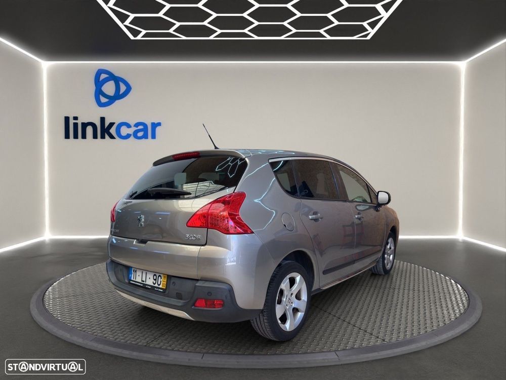 Peugeot 3008 1.6 HDi Executive CMP6 - 6