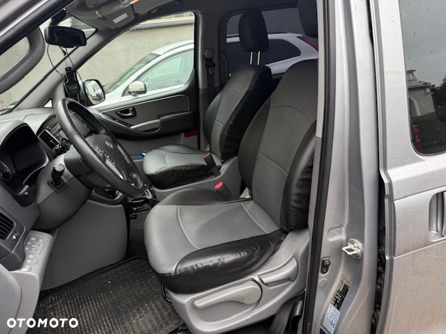 Hyundai H-1 Starex - 9