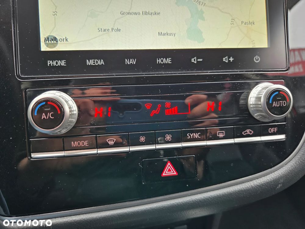 Mitsubishi Outlander - 28