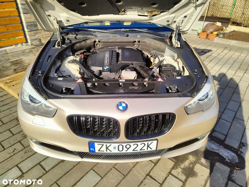 BMW 5GT - 12