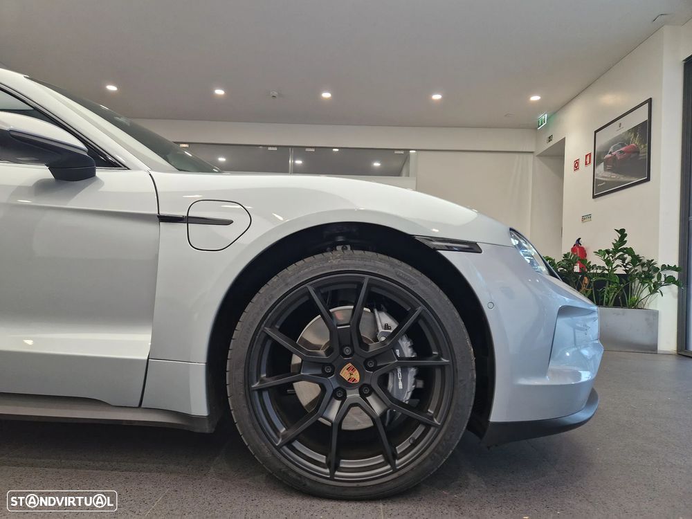 Porsche Taycan Standard - 17