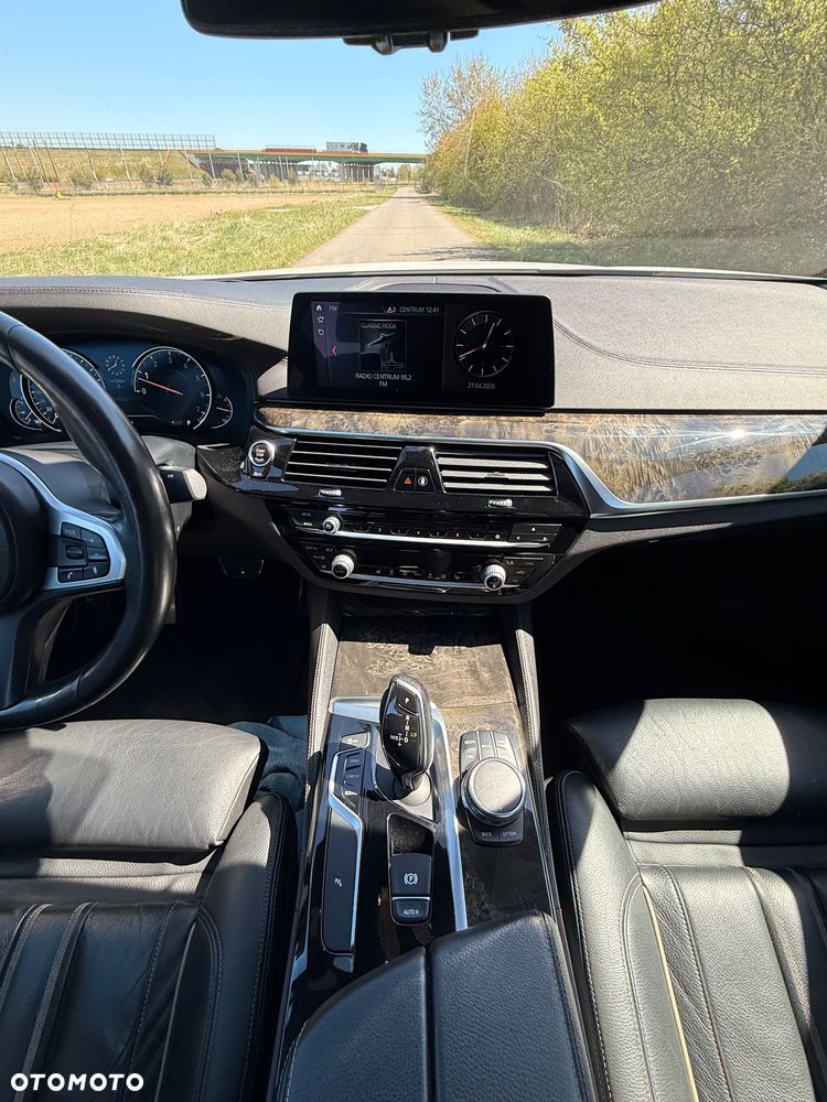 BMW Seria 5 540i M Sport sport - 14