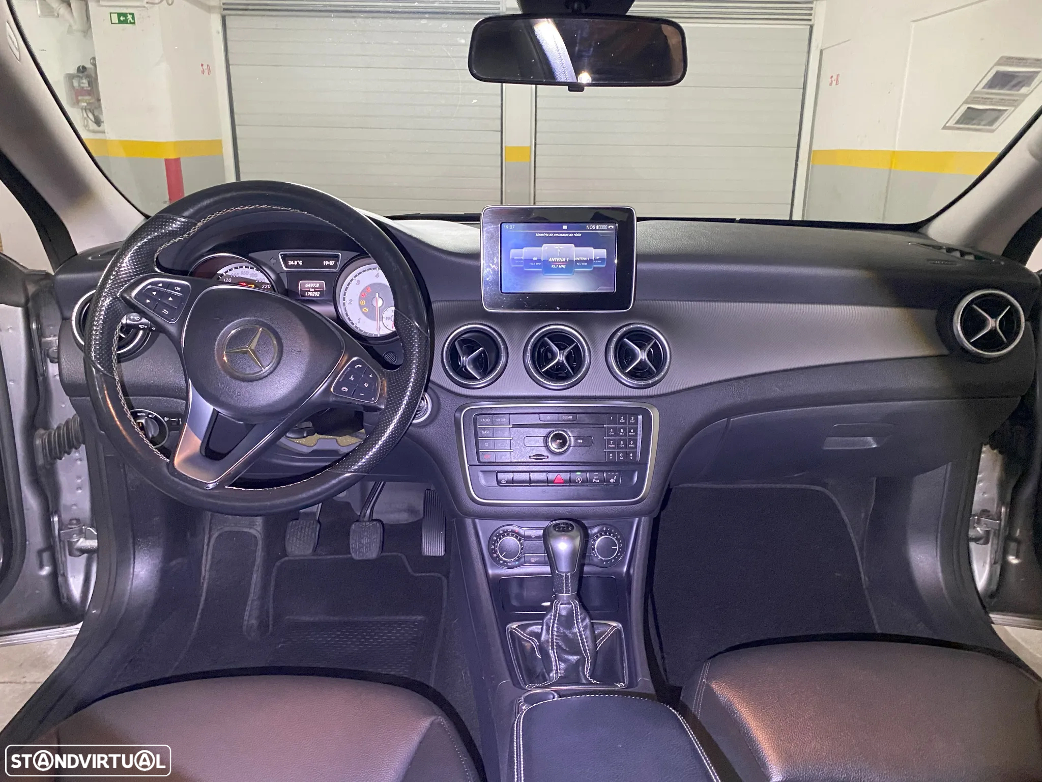 Mercedes-Benz CLA 180 (CDI) d - 22