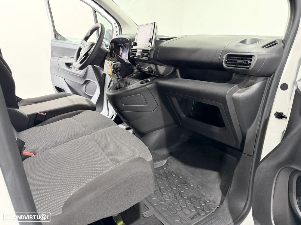 Opel COMBO 1.5 CDTI L1H1 102 CV - IVA DEDUTIVÉL - 3 LUGARES - 36