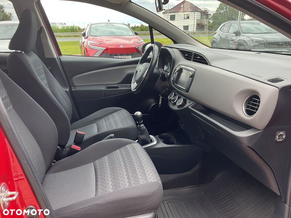 Toyota Yaris - 12