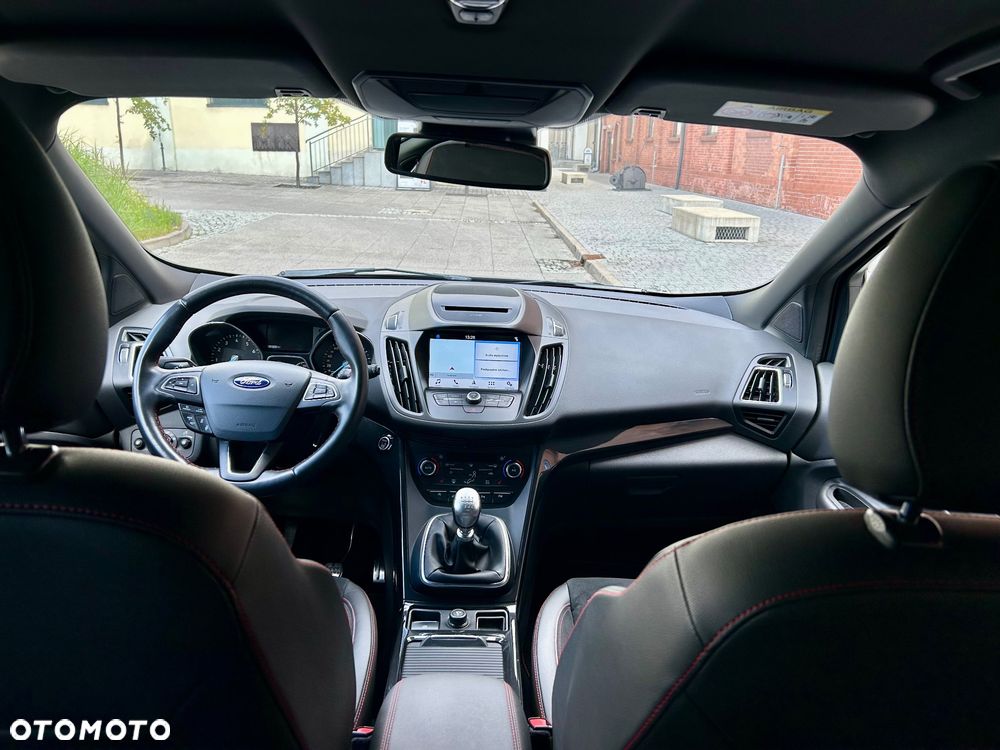 Ford Kuga 1.5 EcoBoost 2x4 Titanium - 28