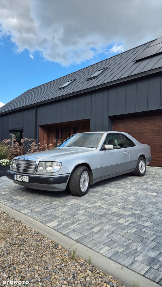 Mercedes-Benz W124 (1984-1993) - 1