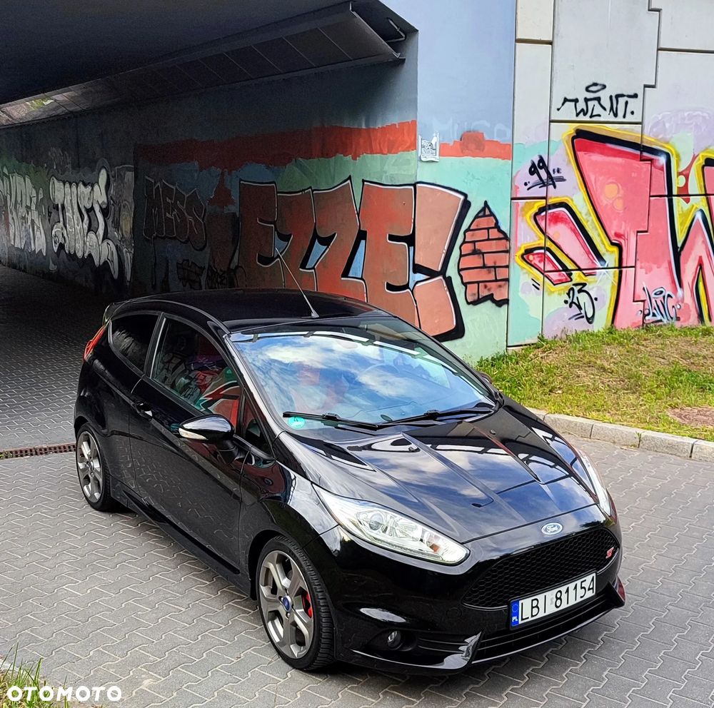 Ford Fiesta 1.6 EcoBoost ST - 13