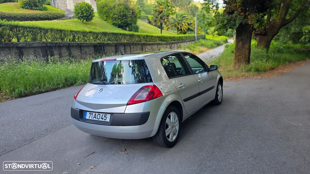 Renault Mégane 1.5 dCi SL Sportway - 12