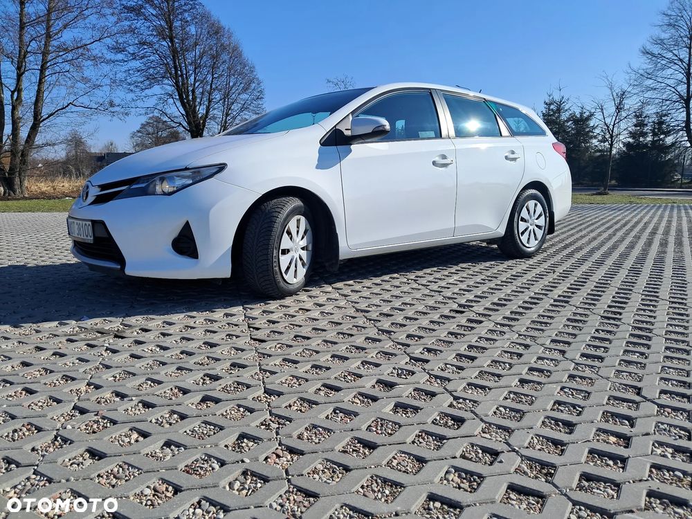 Toyota Auris 1.4 D-4D Active - 10