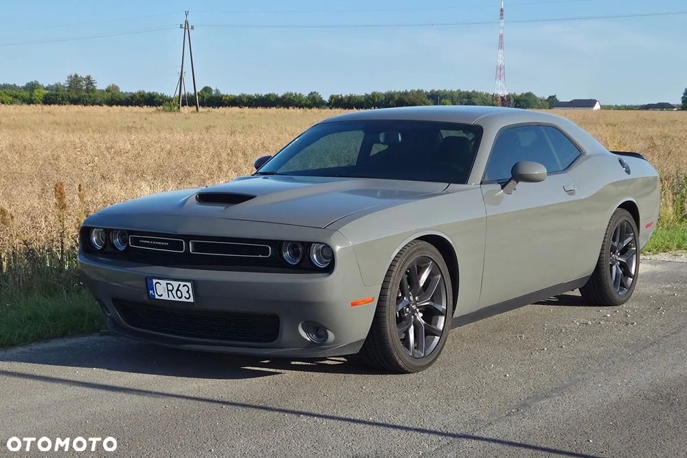 Dodge Challenger - 1