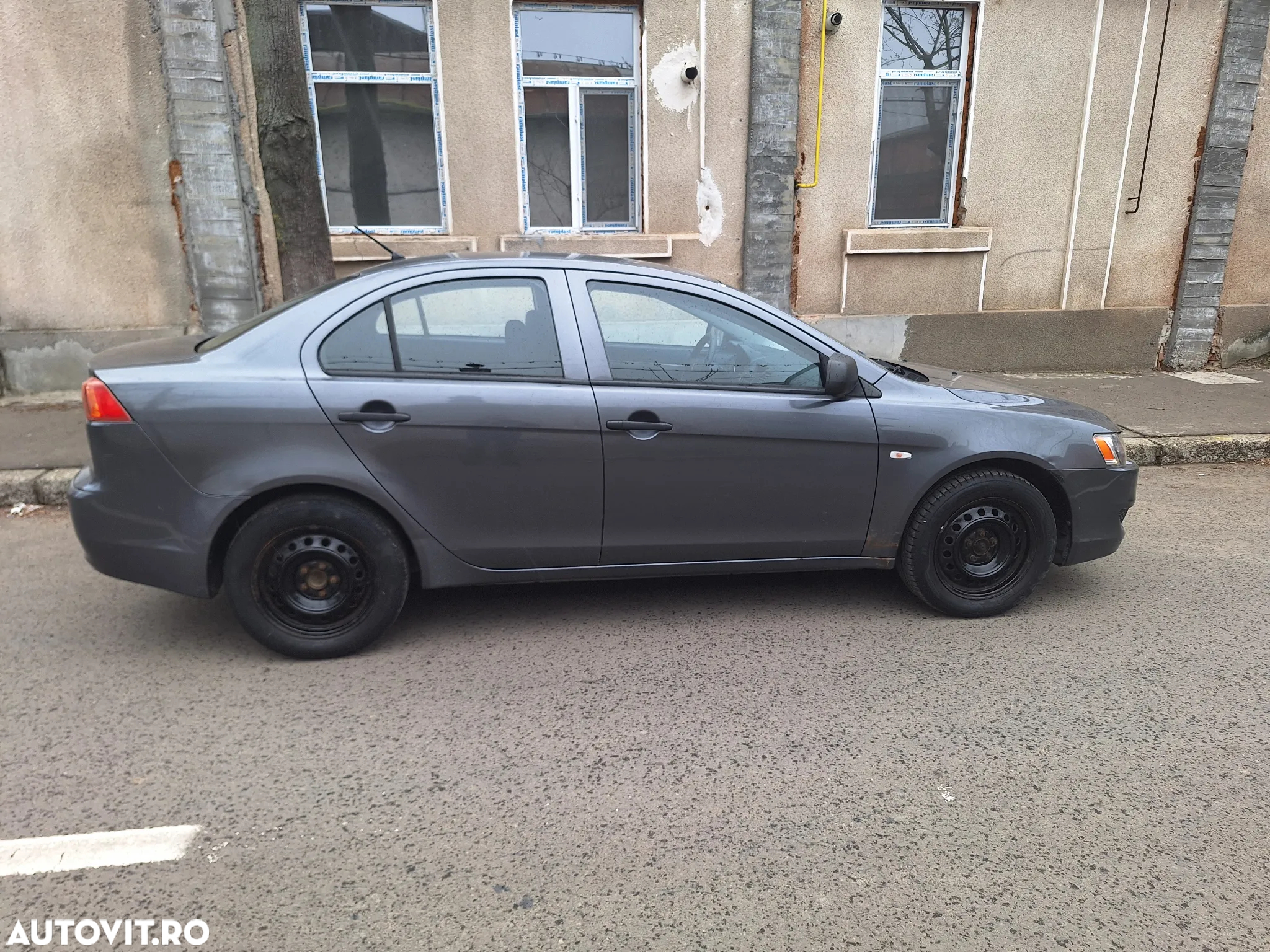 Mitsubishi Lancer - 5