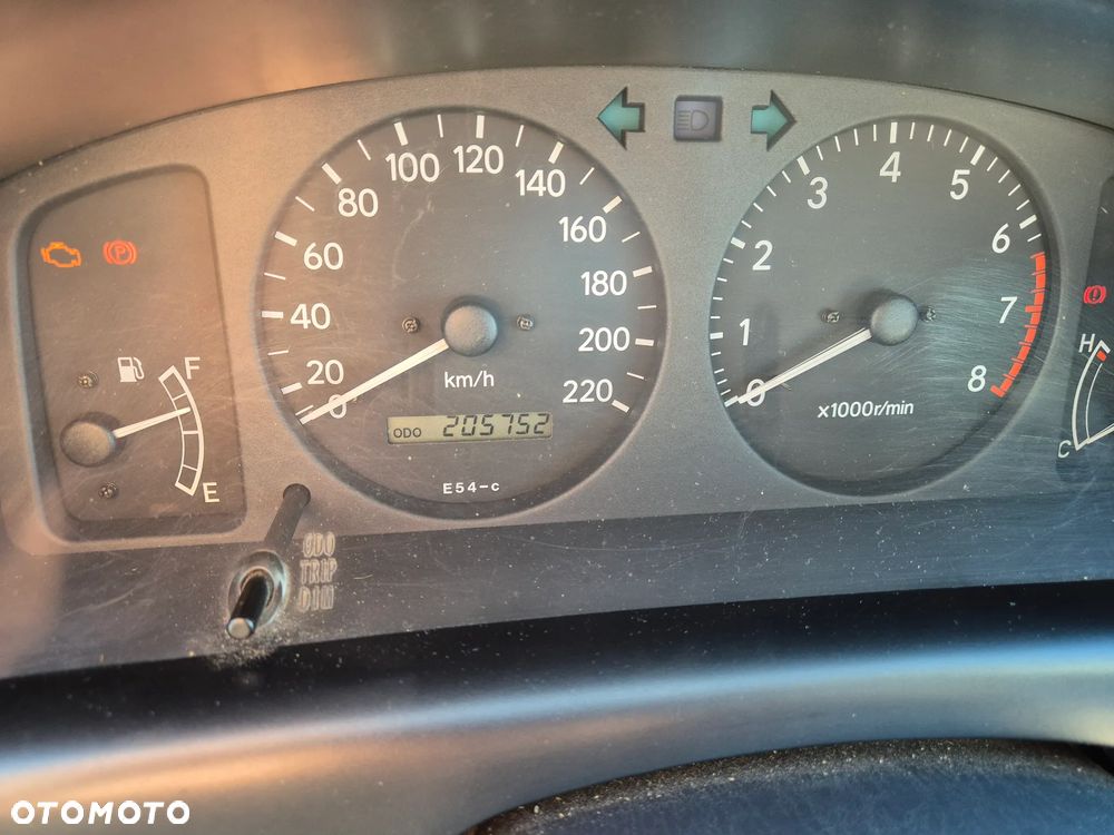 Toyota Corolla 1.4 Terra2 - 12