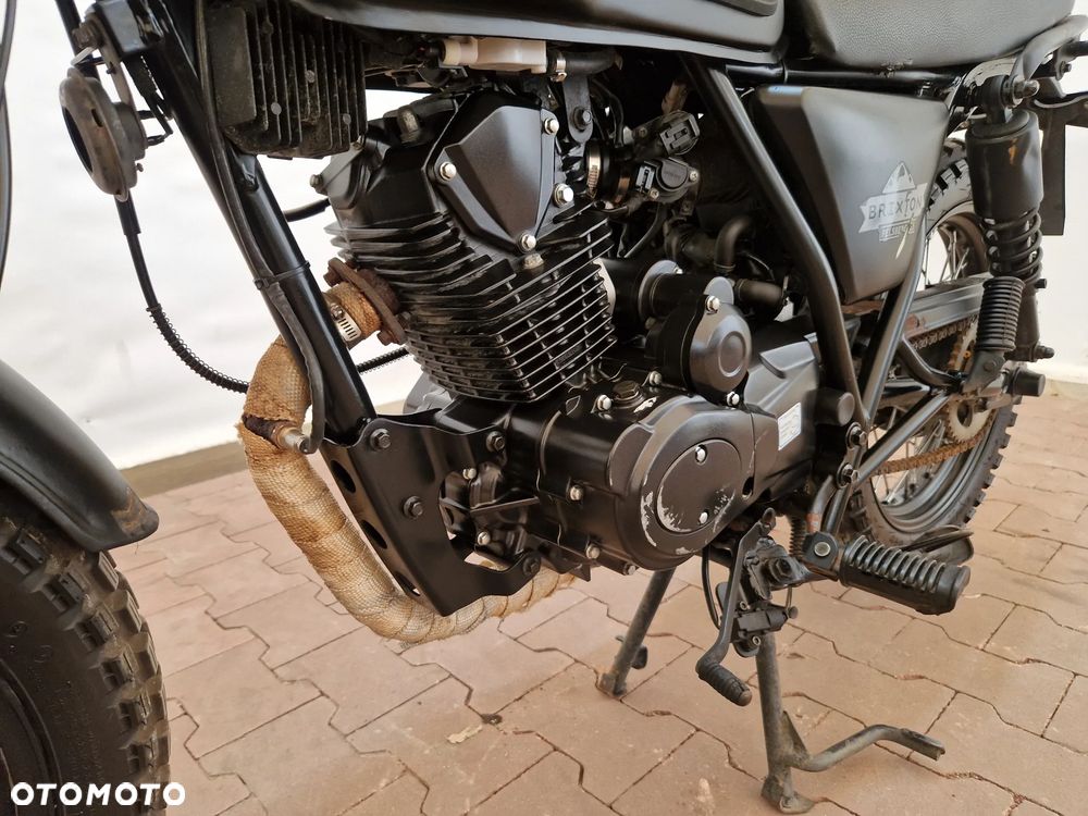 Brixton Felsberg - 7