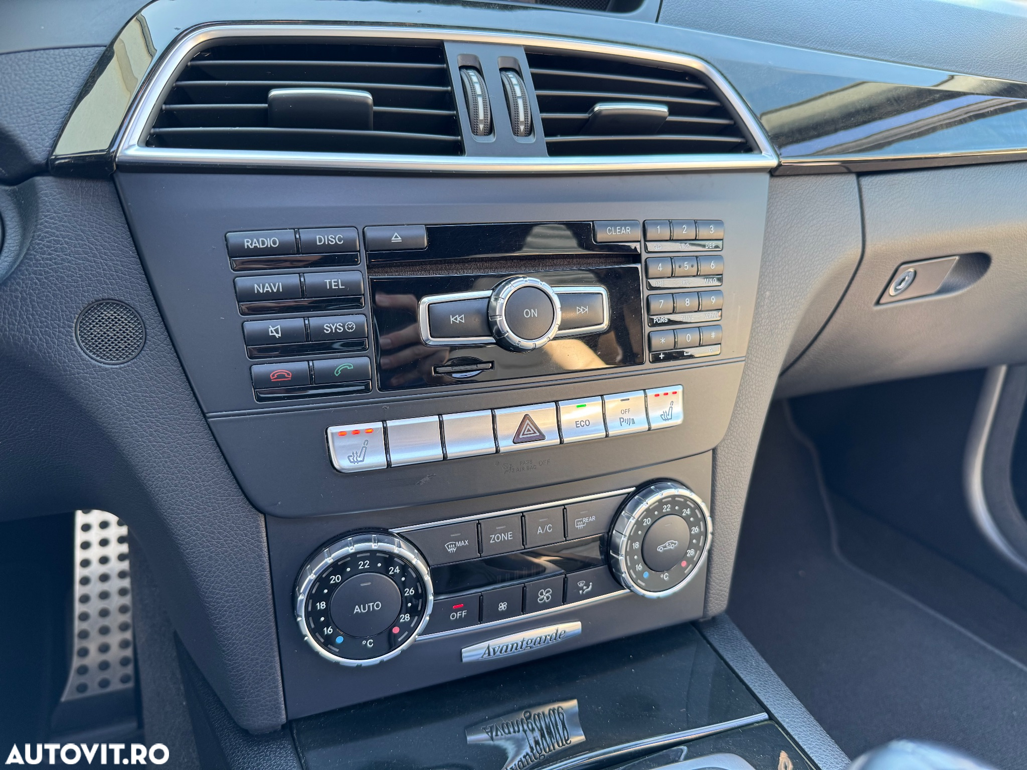 Mercedes-Benz C 220 (BlueTEC) d T 7G-TRONIC AMG Line - 29