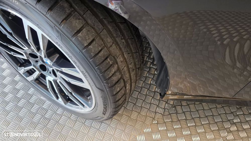 BMW 520 d Pack Desportivo M - 32
