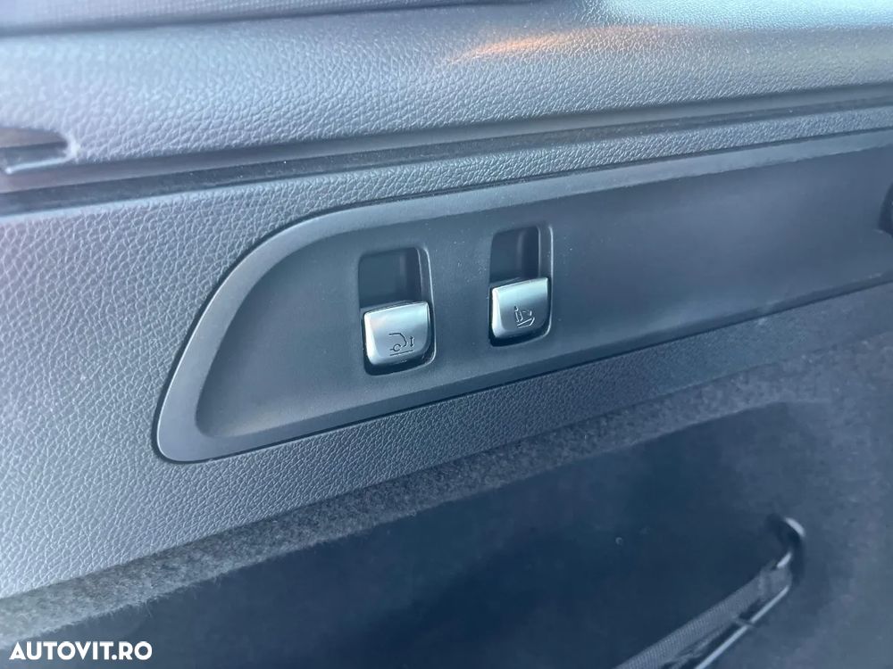 Mercedes-Benz GLC 300 d 4MATIC - 24