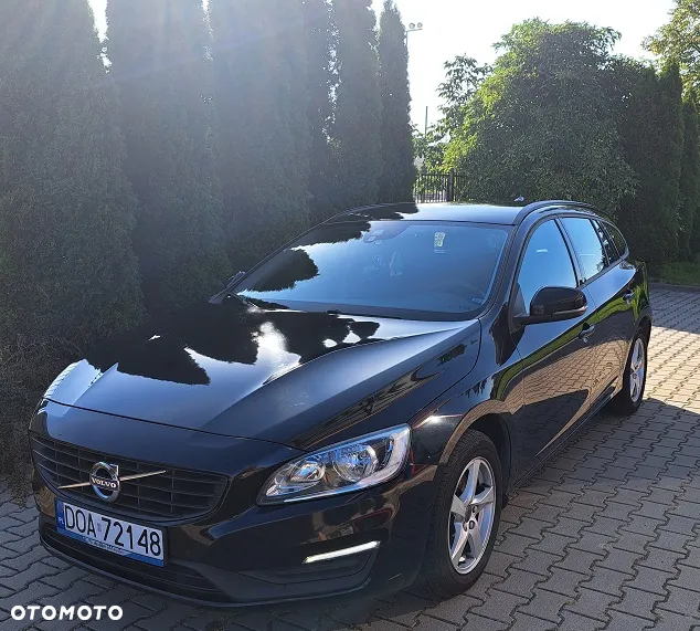 Volvo V60 D2 Drive-E Kinetic - 2