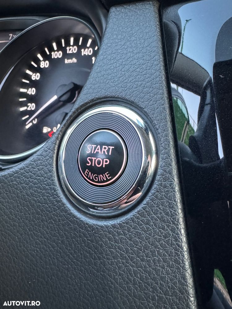 Nissan Qashqai 1.6 DCI Xtronic TEKNA+ - 23