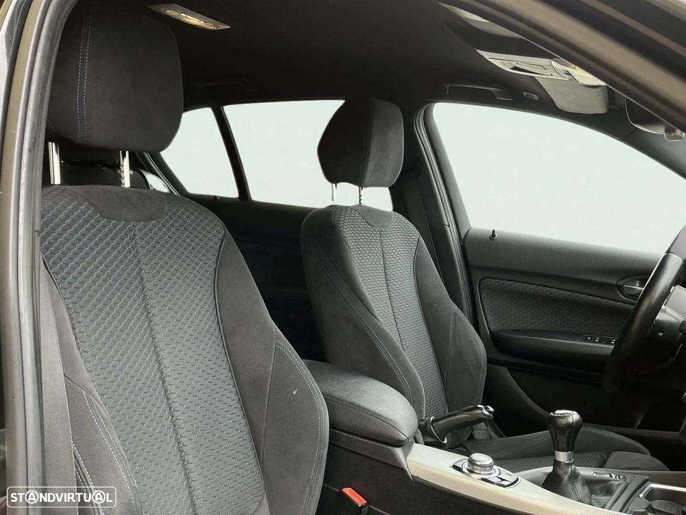 BMW 116 d Pack Desportivo M - 13