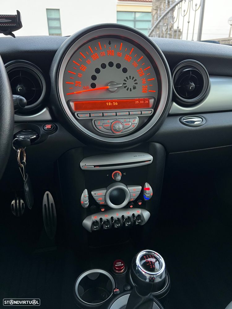 MINI 3 Portas John Cooper Works 153g - 17
