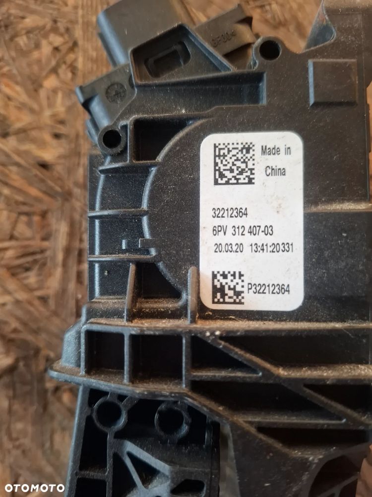 Volvo XC40 Pedał gazu / przyspieszenia 32212364/63 - 4