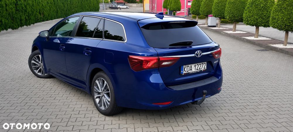 Toyota Avensis Touring Sports 1.8 Executive - 4