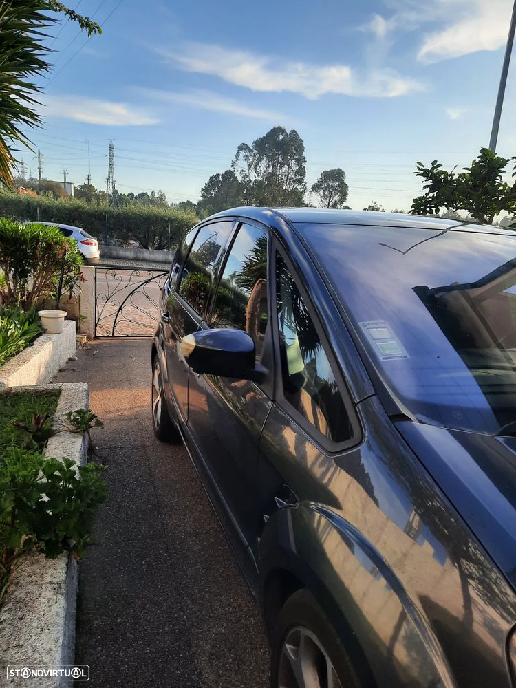 Ford S-Max 1.8 TDCi Titanium 7L - 15