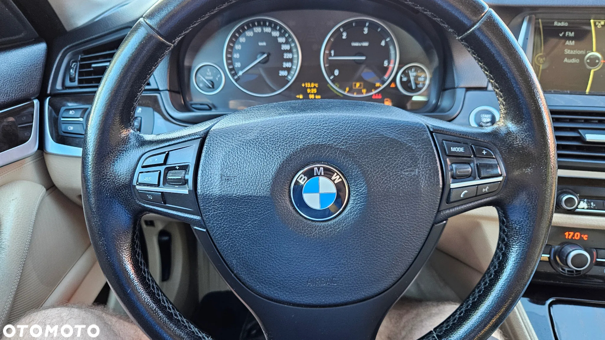 BMW Seria 5 520d Touring Luxury Line - 25