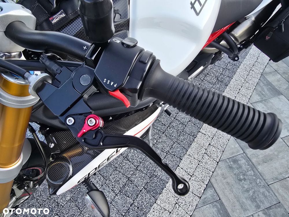 Triumph Speed Triple - 20