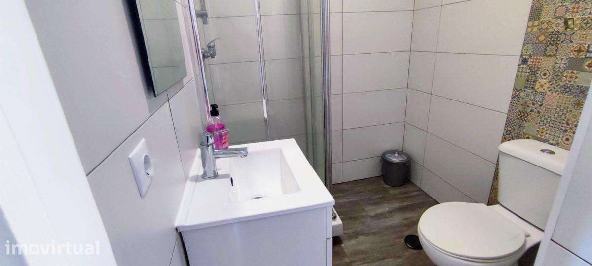 Quarto - localizado em Amadora Lisbon - Grande imagem: 5/9