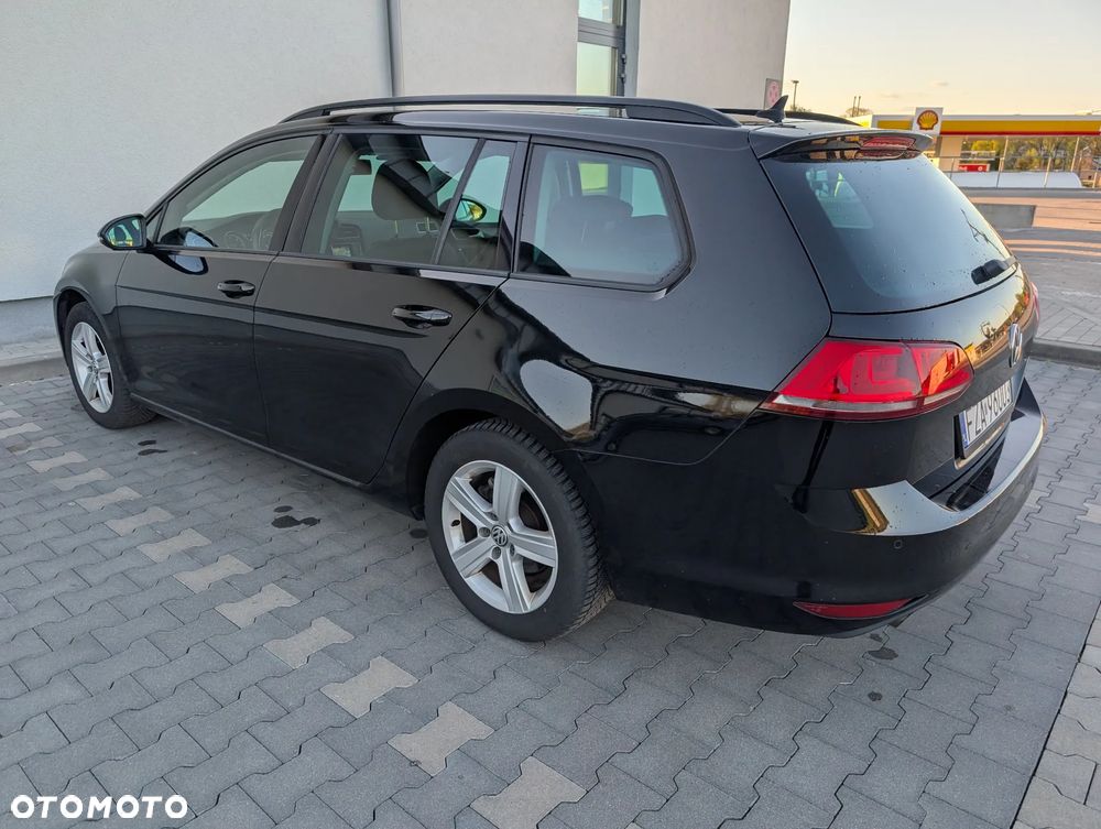 Volkswagen Golf 1.6 TDI BlueMotion Technology Comfortline - 8