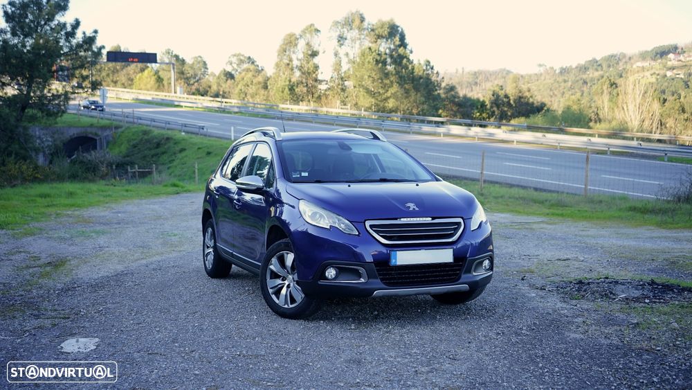 Peugeot 2008 1.2 PureTech Style - 1