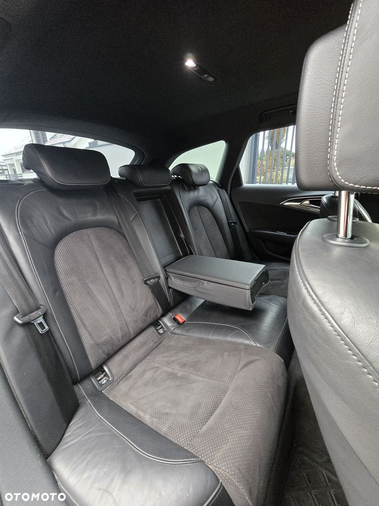 Audi A6 Avant 2.0 TDI Ultra S tronic - 23