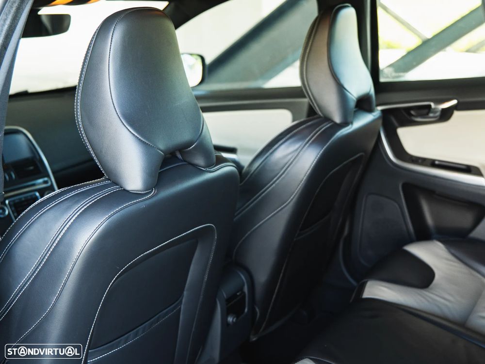 Volvo XC 60 D4 Geartronic Summum - 25