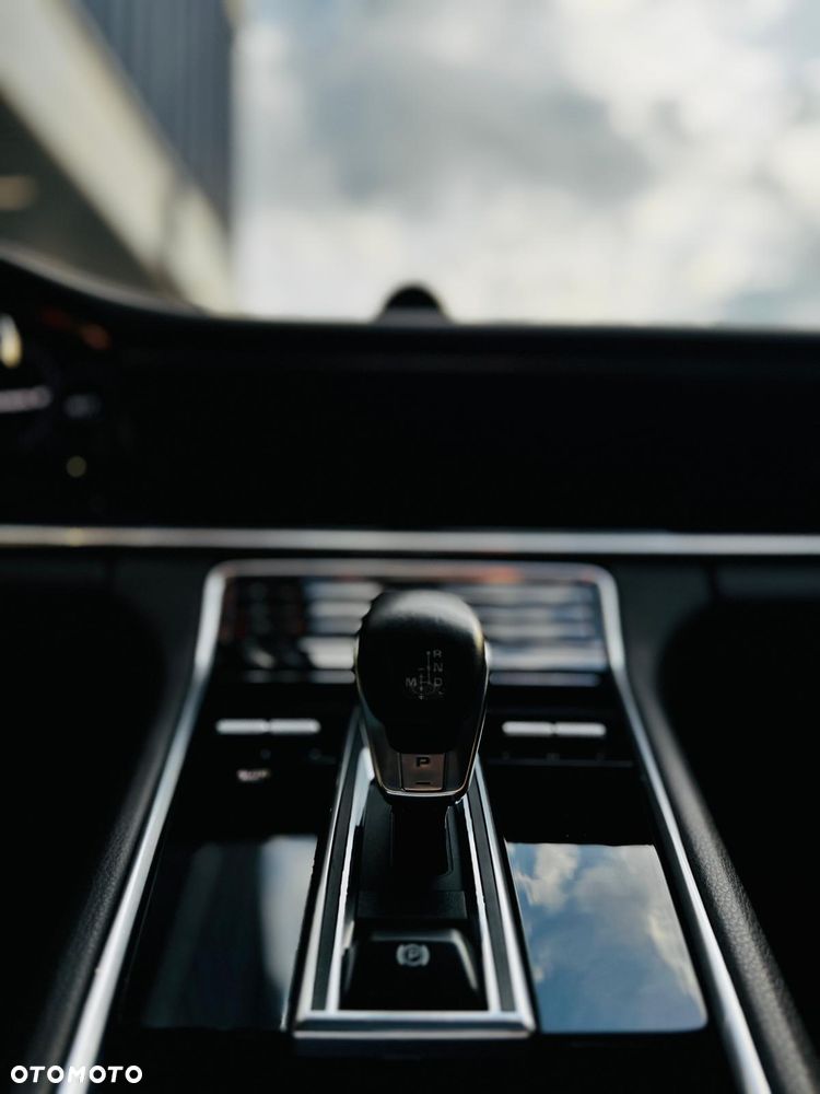 Porsche Panamera 4 - 9