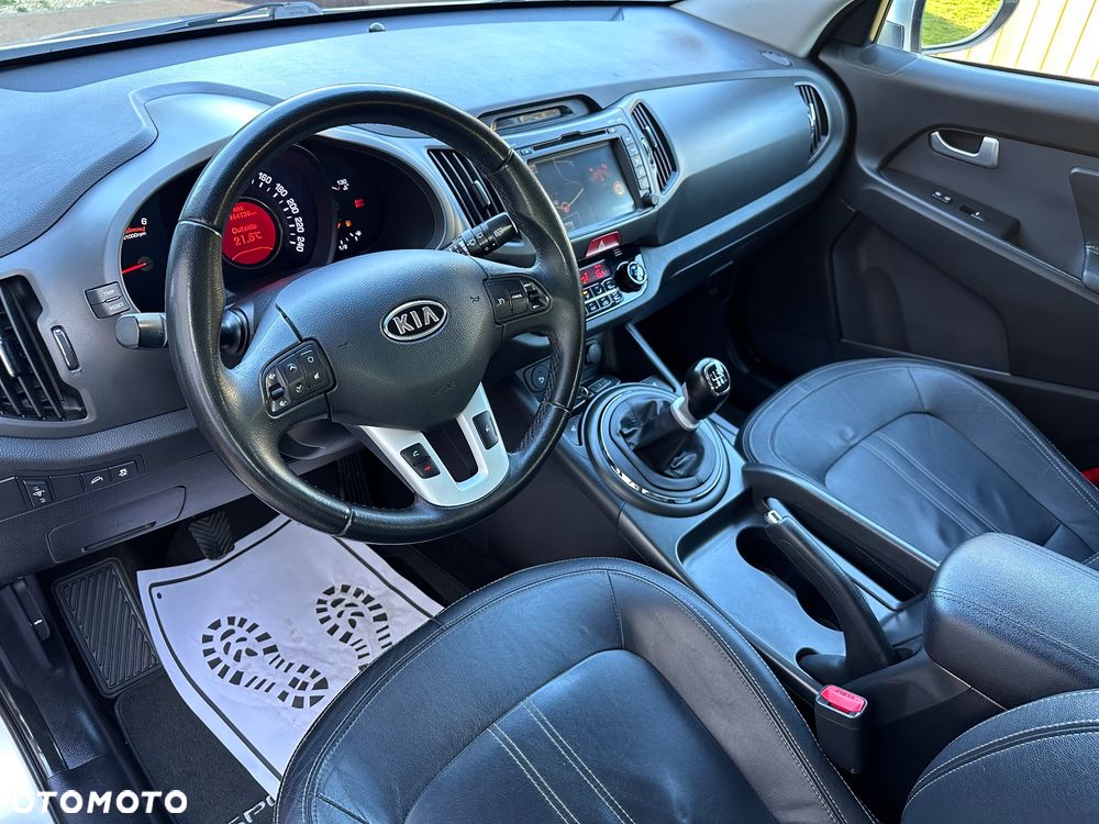 Kia Sportage 1.7 CRDI 2WD ISG Dream-Team Edition - 22