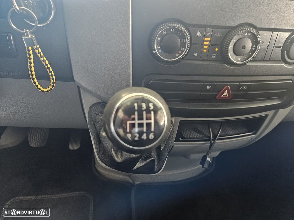 VW CRAFTER 2.0 TDi 140 CV - 19