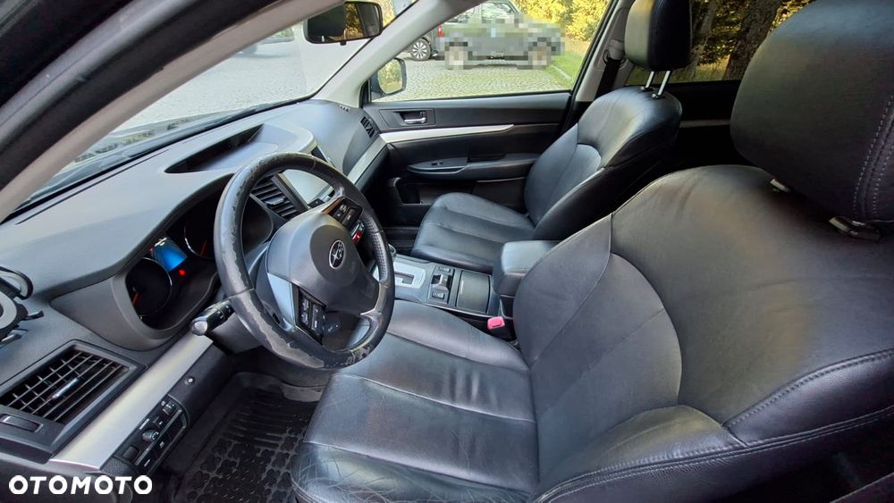 Subaru Outback 2.0 D Active AT - 2