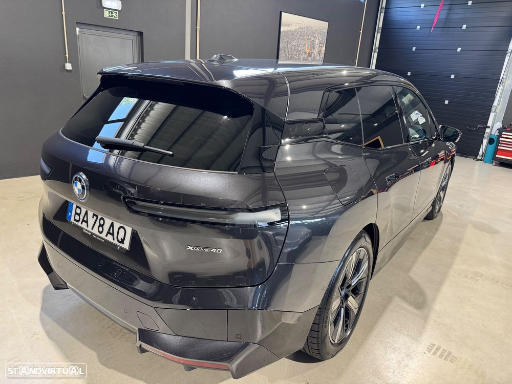 BMW iX xDrive 40 Pack Desportivo - 18