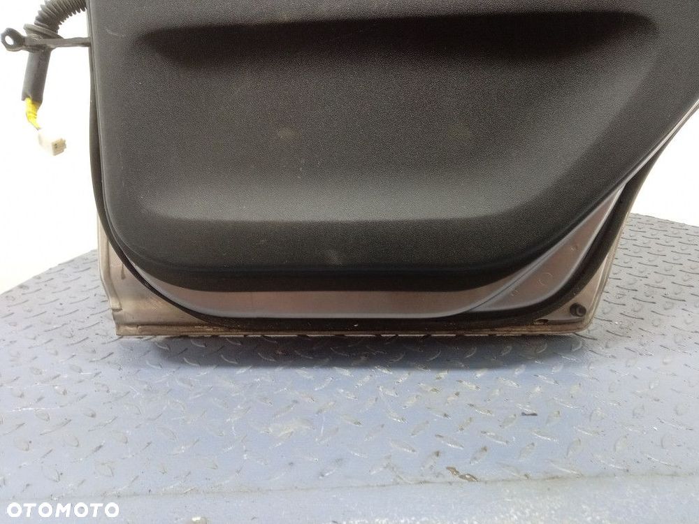TOYOTA YARIS VERSO DRZWI TYŁ PRAWE 01 1D2 - 3