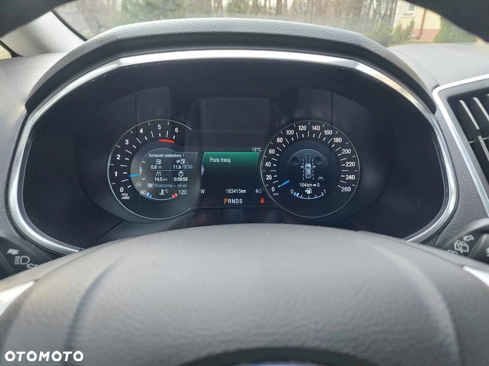 Ford S-Max - 12