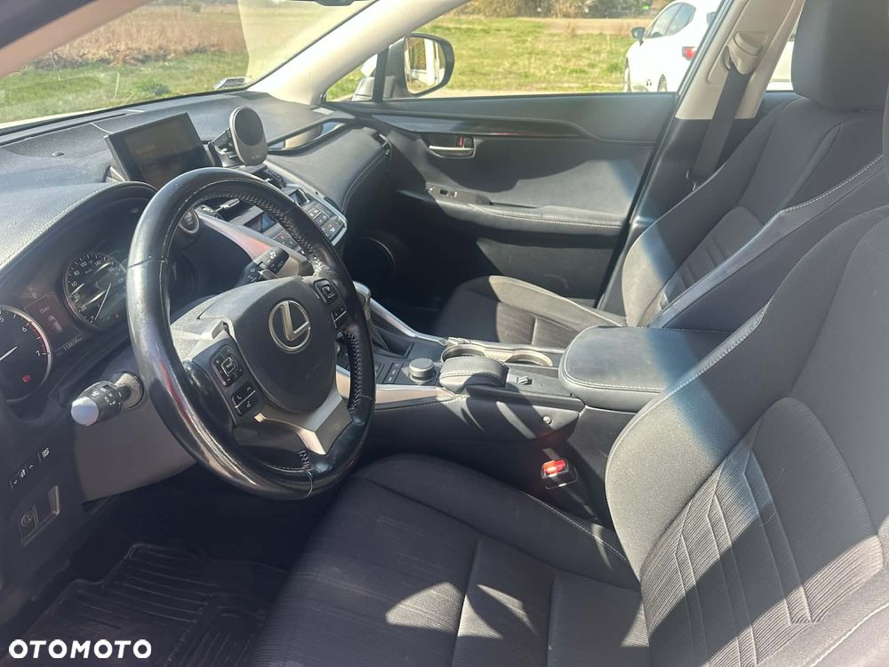 Lexus NX 200t Elite AWD - 10