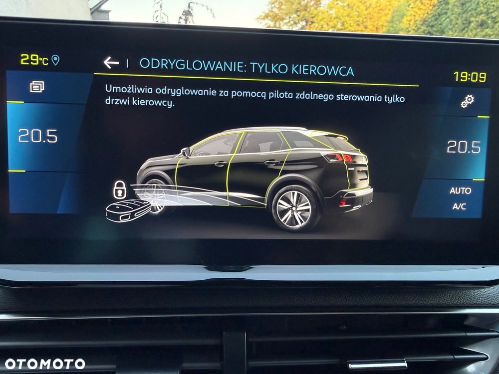Peugeot 3008 225 e-EAT8 Allure Pack - 29